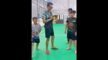 Trao Giải Quấn Cán Chân Mèo HBT Cho Nhà Vô Địch #shorts #caulongbocondua