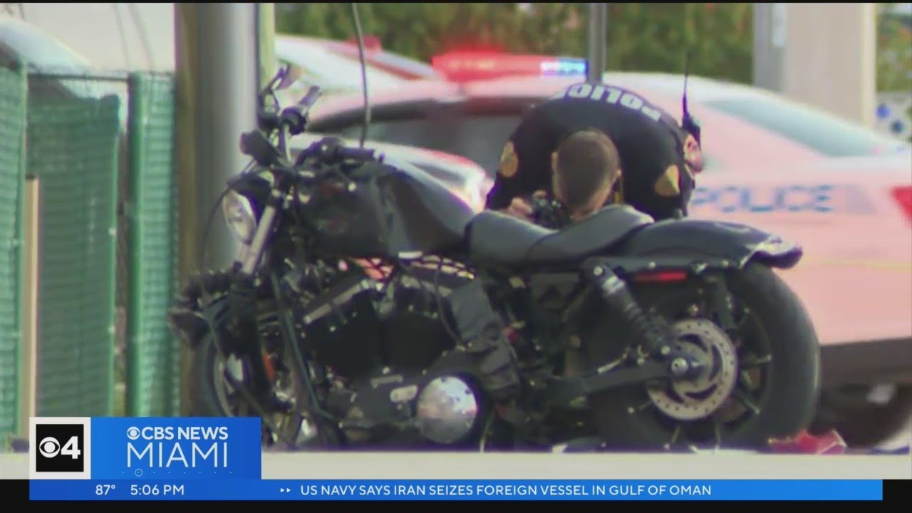 Miami police search for driver who fled scene in fatal crash with ...