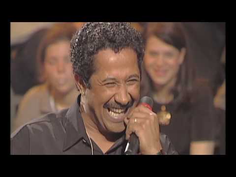 Khaled à Taratata le 20 Mai 1997 juste après la chanson Le jour Viendra