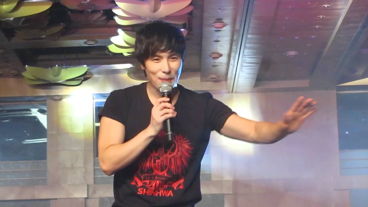 SHINHWA concert in Singapore - Encore (MINWOO Kissed Maknae ANDY)