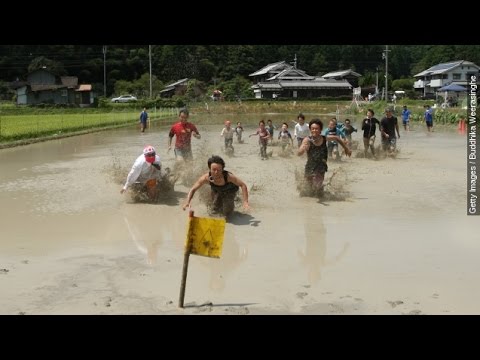 Woman Gets Flesh-Eating Bacteria In Eye After Mud Run