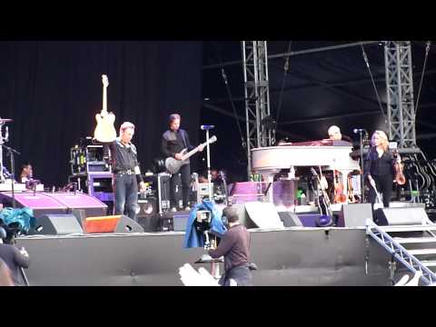 Bruce Springsteen - Racing in the Street - Hyde Park Calling