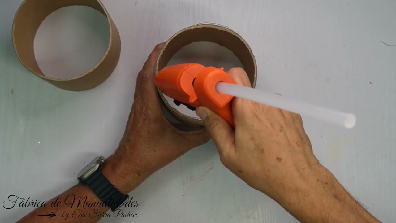 Con tubos de cartón puedes hacer maravillas, Ideas fáciles, Pan de oro, Foami, Diy, Artesanato