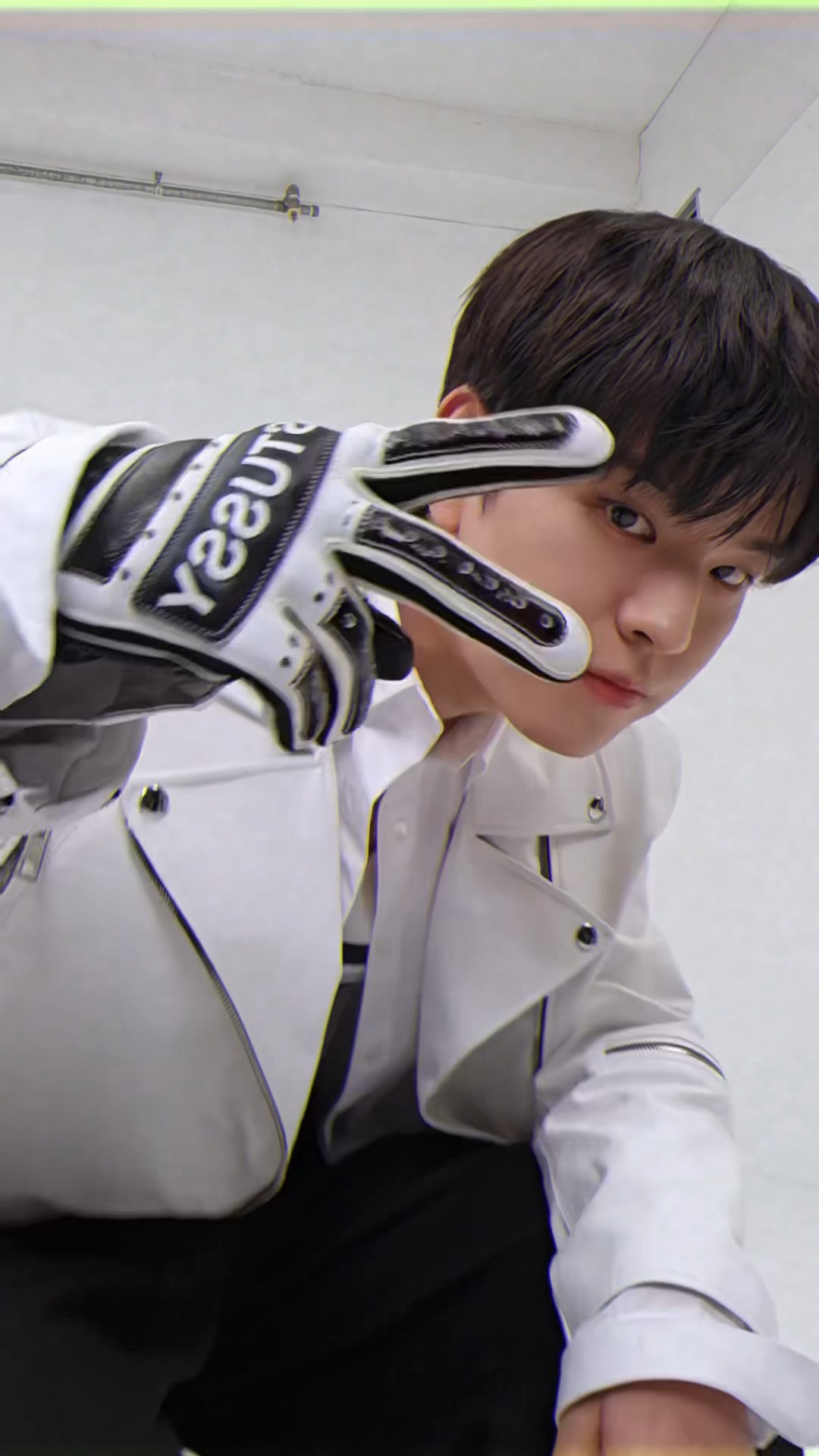 ? on water #StrayKids #스트레이키즈 #승민 #Seungmin #合 #HOP #WalkinOnWater #StrayKidsComeback