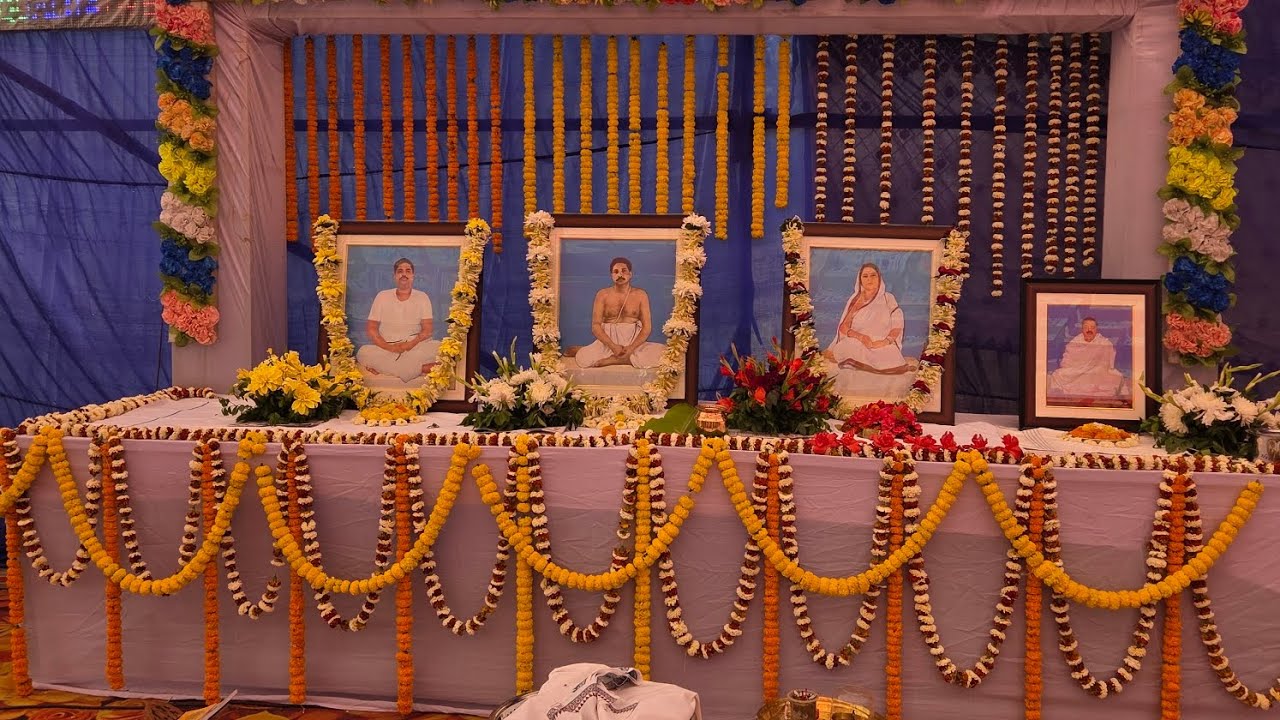 Odia Bhajan of Thakur Sri Anukul Chandra By Bandana Kar at Dalgaon, Bhajan Name - Jay sri sri Baroda