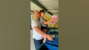 خلودة علم بنت مجنونة كيف تكب القمامة 