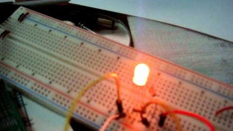 Color-crossfading ping pong ball