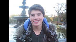 Gregg Sulkin Dishes On Wizards Cast And Avalon High