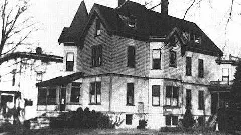 Lizzie Bordens Former House Is On The Market And T...