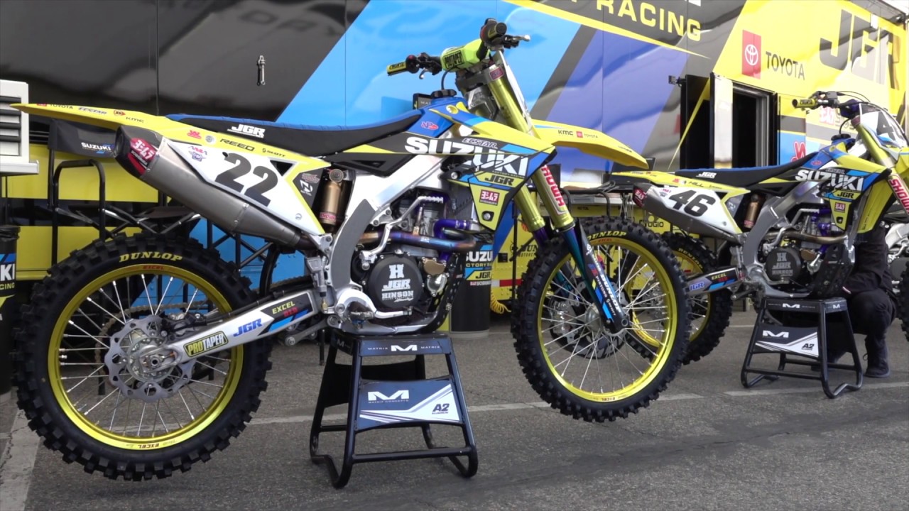 Factory Flyers | Chad Reed's JGR Suzuki RM-Z450 - YouTube