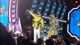 wooww....!!!pantun janda lady rara feat Sri Devi bikin penonton ikut bergoyang...