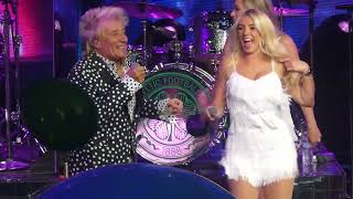 ROD STEWART LIVE AT CAESARS PALACE LAS VEGAS! - 'Do Ya Think Im Sexy' & 'Sweet Little Rock N Roll' by Backstage Vegas TV 2,700 views 1 year ago 13 minutes, 26 seconds