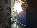 Как работает помощь притесненным