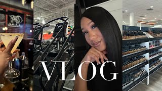 VLOG | GYM WORKOUT, SURPRISING HIM, CAREER DAY, NEW HOME DECOR, BIRTHDAY CELEBRATION + MORE