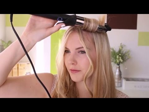 Video: Glänzendes Haar mit einem Glätteisen bekommen – wikiHow