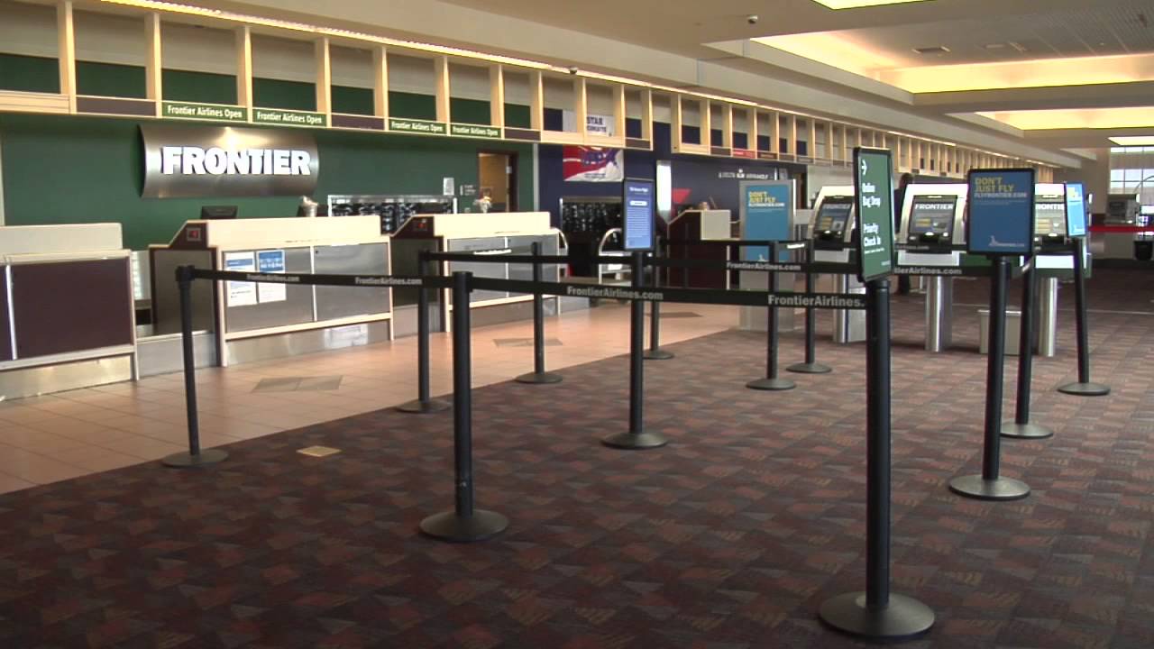 Colorado Springs Airport 2013 - YouTube