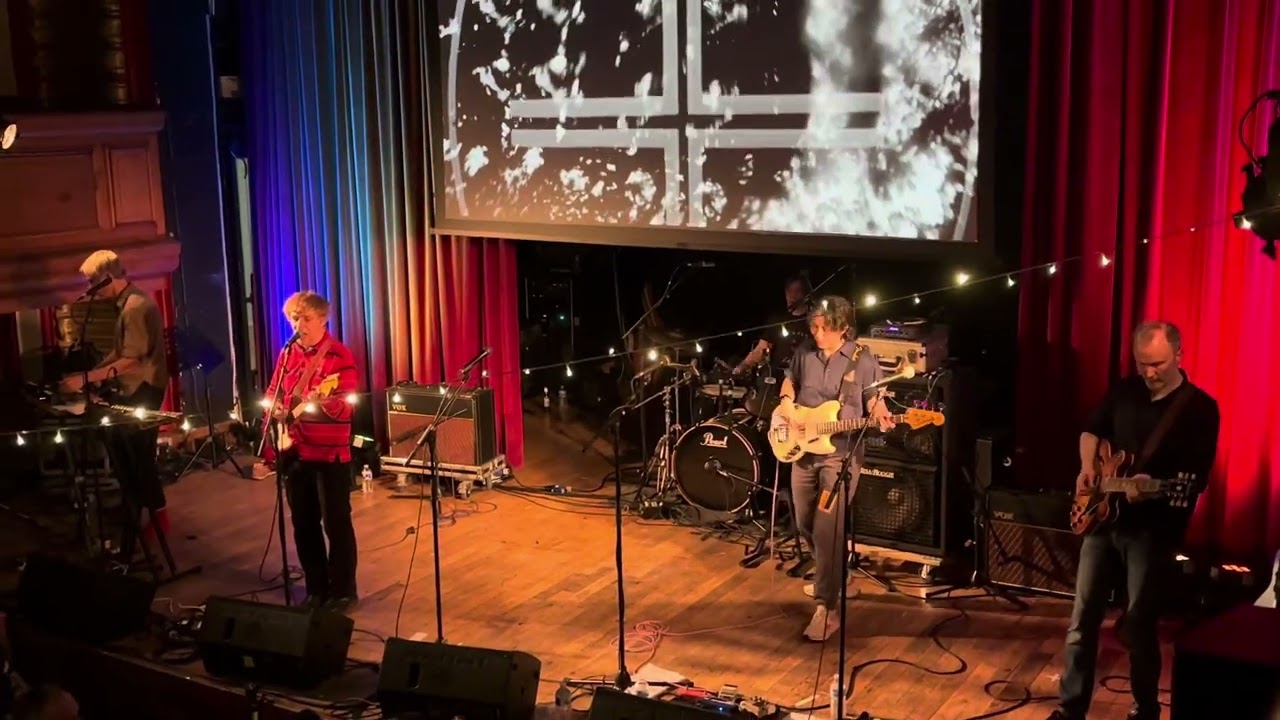 The Pastels at GUU Debating Chamber, Glasgow 7/25/25 [Glasgoes Pop]