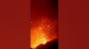 Scary Active Vulcano!#shorts #vulcano #lava