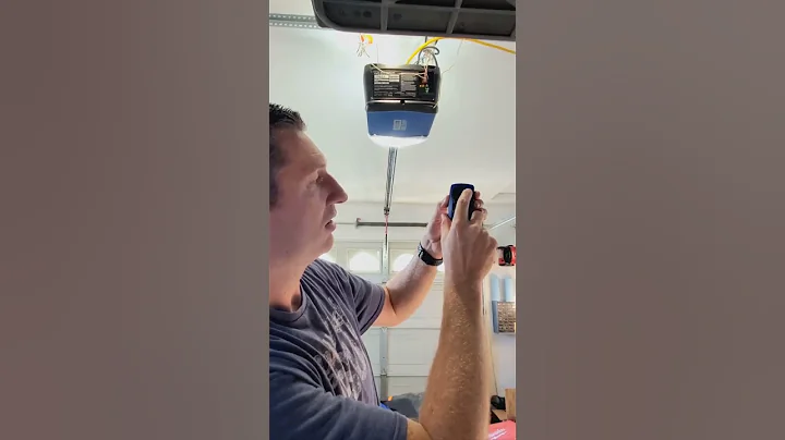 Program your Chamberlain universal garage door remote