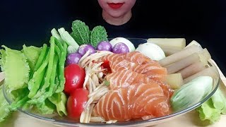 ASMR Salmon Papaya Salad : Fresh Veggies Mukbang