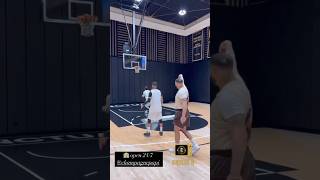 DRAKE , OVO CHUBBS , OVO NIKO SHOWING BASKETBALL SKILLS #Drake #basketball #NBA #Shorts #FYP #OVO screenshot 4