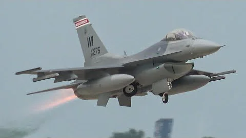F-16 Full Afterburner & Unrestricted Climb - EAA AirVenture Oshkosh 2021