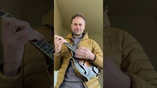 Chris Thile: ATTENTION!