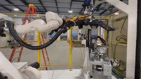 Robotic Cell for Automatic Rivet Assembly | Bowl Feeder & Rotary Table System