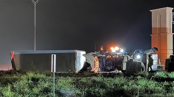 Transguide: 18-wheeler rollover closes part of westbound Interstate 10 in far east Bexar County