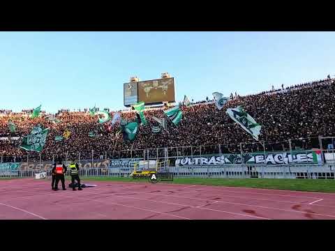 مرضتيهم يا لعزيزة تتغنى بطريقة رائعة في الجولة الأخيرة من مبارة الرجاء والدفاع الحسني الجديدي