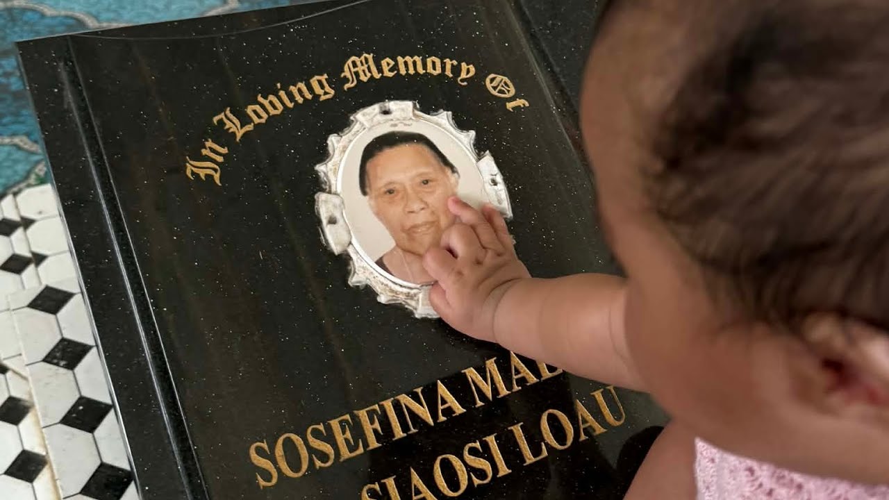 SAMOA PART 3 | Day in LEAUVAA & poker night  