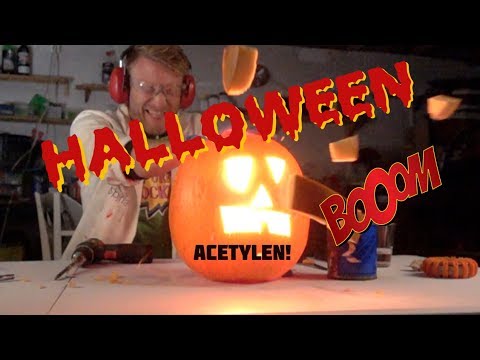 HVORDAN SKJÆRE UT ET HALLOWEENGRESSKAR med KABOOM  (Naturfag Rocker)