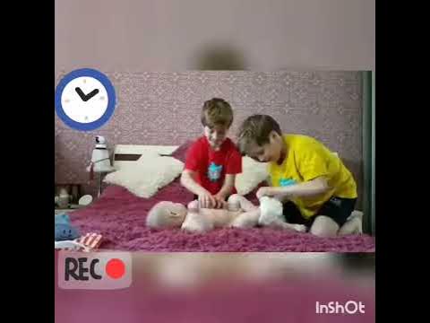 Смена подгузника - YouTube