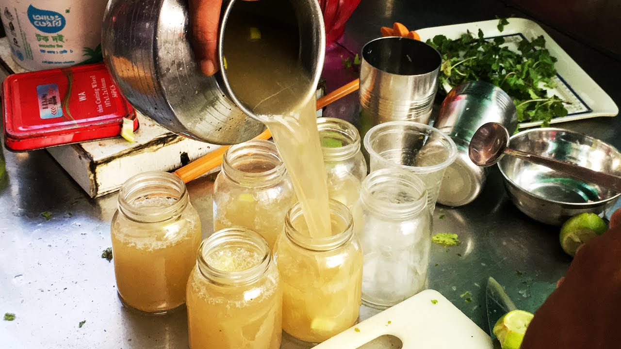 ROADSIDE LEMON JUICE MAKING | Amazing Summer Street Food - YouTube
