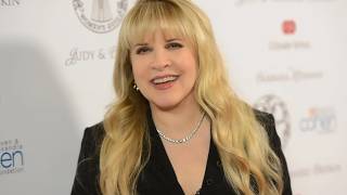 Details She Chose The Wrong Bikini For Beach And It's A Feast For Your Eyeballs  Stevie Nicks Guide