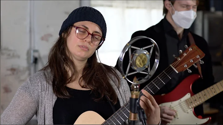 LIVE at NLK STUDIO: THE LATEST NOISE presents JULI...
