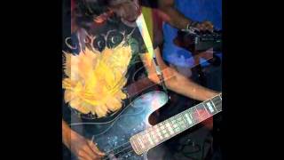 angry kids- berdiri melangkah