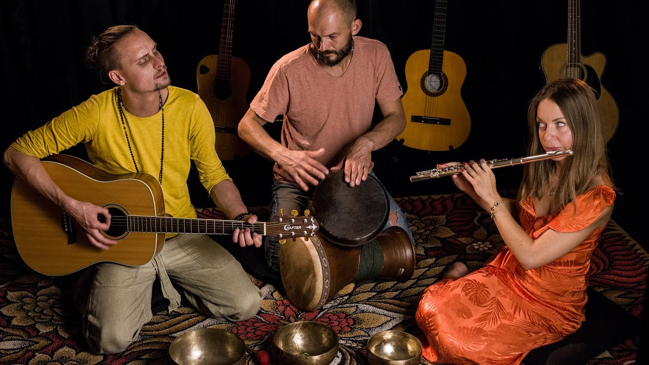 RM7 DIY Ribbon Mics Blumlein pair on Acoustic Mantra Band of Guitar