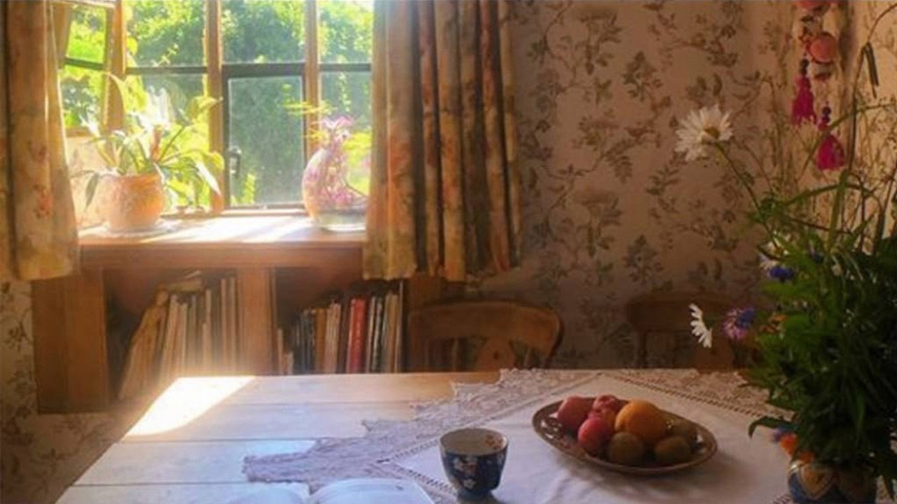 a quiet playlist for cozy spring vibes 🌸 (spring version)