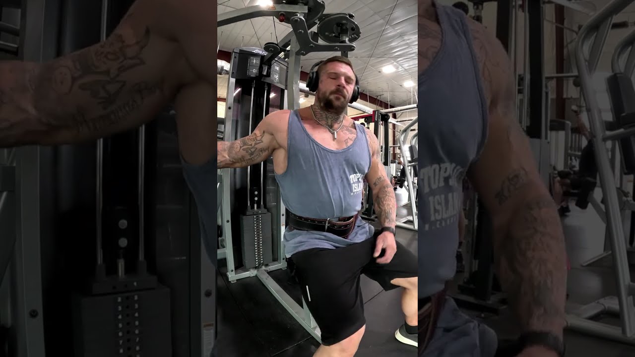 chest and shoulders at iron asylum va beach