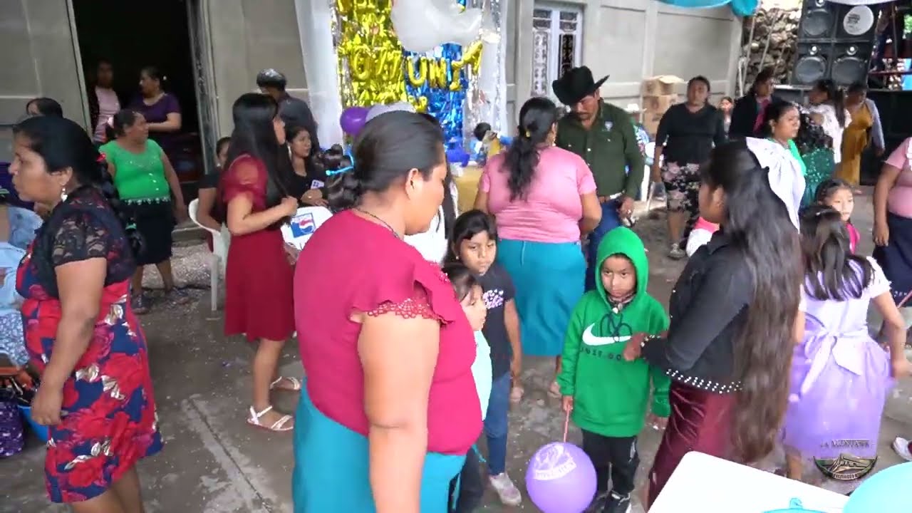 Los Dos Compas y sus teclados 🎹🎼 Algo Tropical 🕺💃 (Potoichan Gro.)