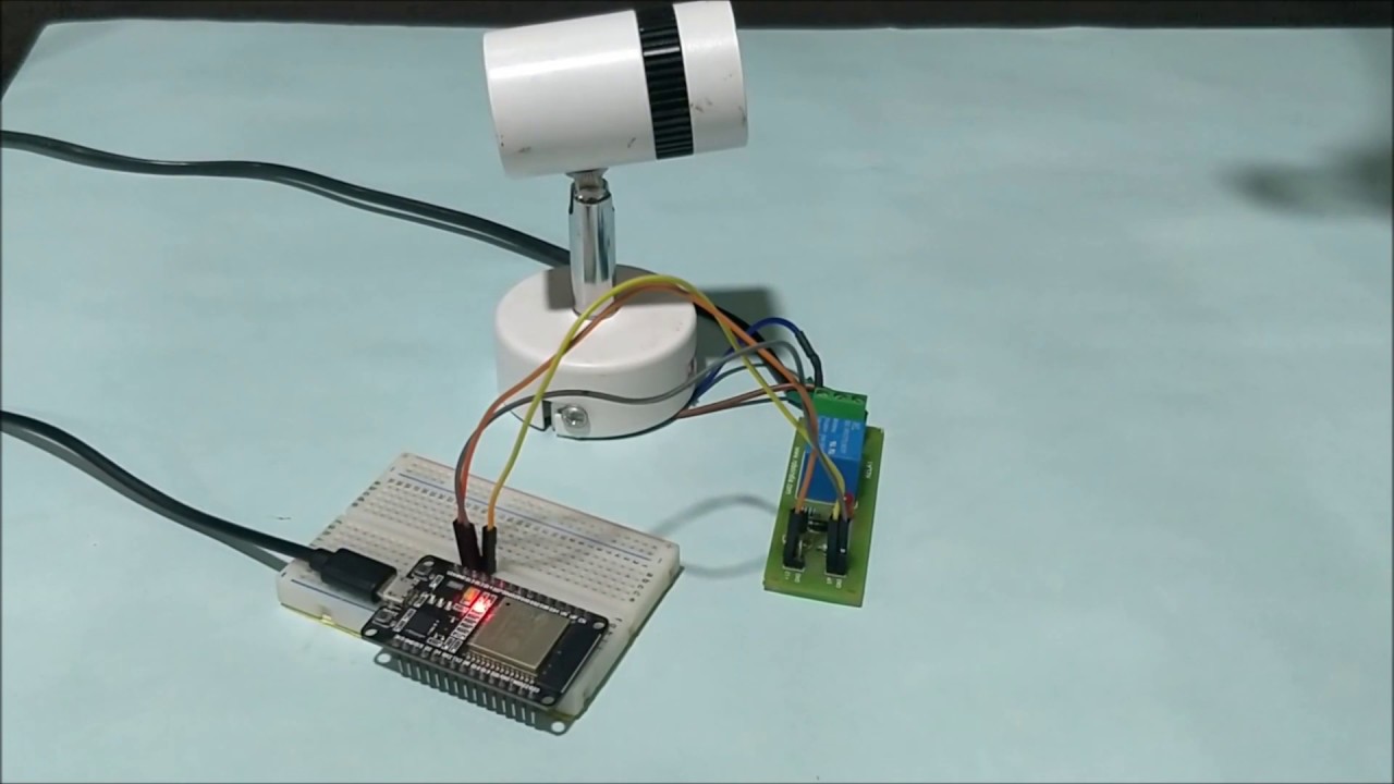 Connecting ESP32 as BLE Client to Fitness Band and Trigger a Bulb - YouTube