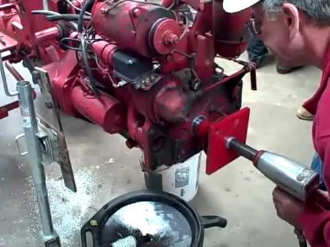 Installing Farmall Cub crank pulley - YouTube farmall m hydraulic diagram 