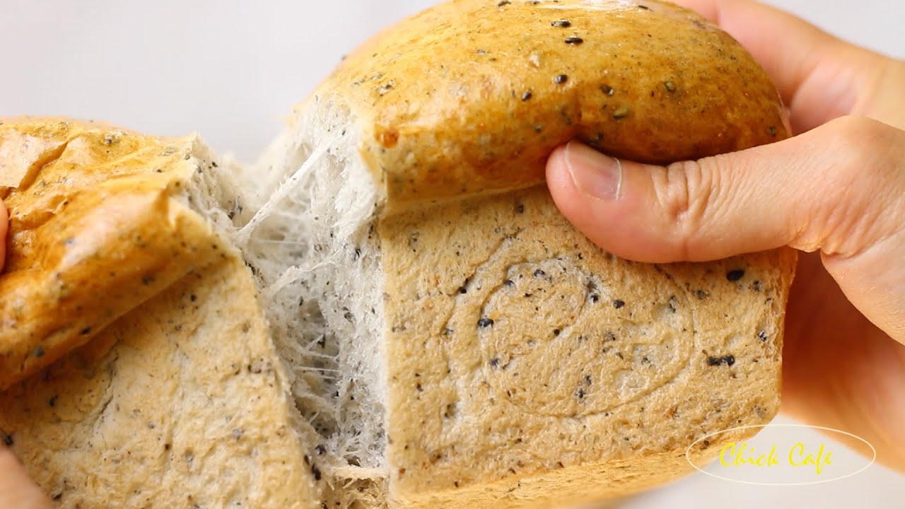 Super soft Black Sesame Bread สูตรขนมปังงาดำสุดนุ่ม