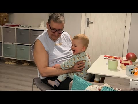 все охотятся друг за другом😂 КАК ВАНЯ РАДУЕТСЯ ДЕДУШКЕ ☺️VLOG