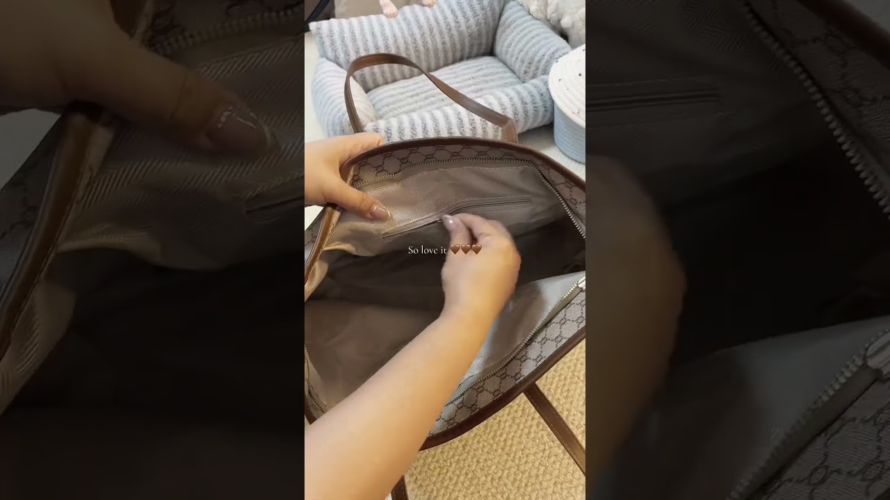 Chic casual style: must-have handbag & tote