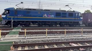 山陽線:濃霧の影響で約30分遅れ‼︎EF210-338牽引1054レ吹田貨物ターミナル到着発車。