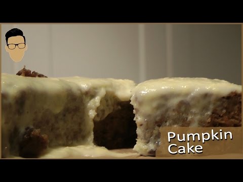 Pumpkin Halloween Cake - Wyn Hopkins