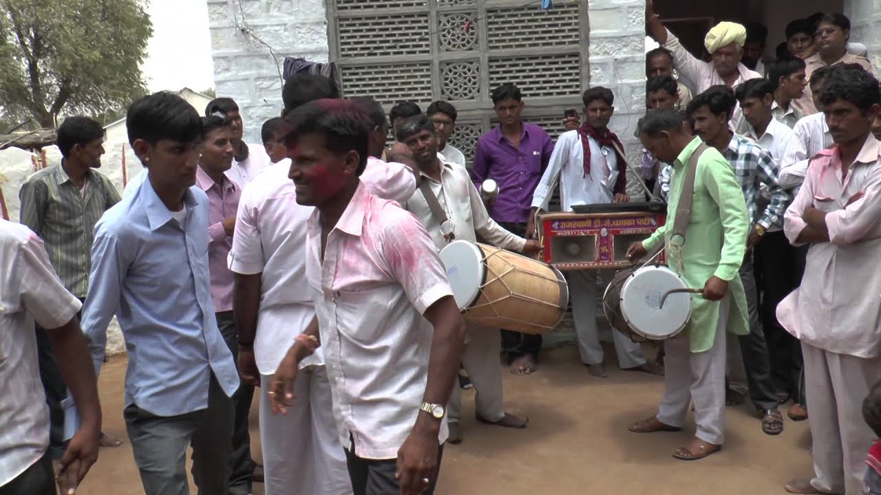 Funny video of Rajasthani marwadi dance 