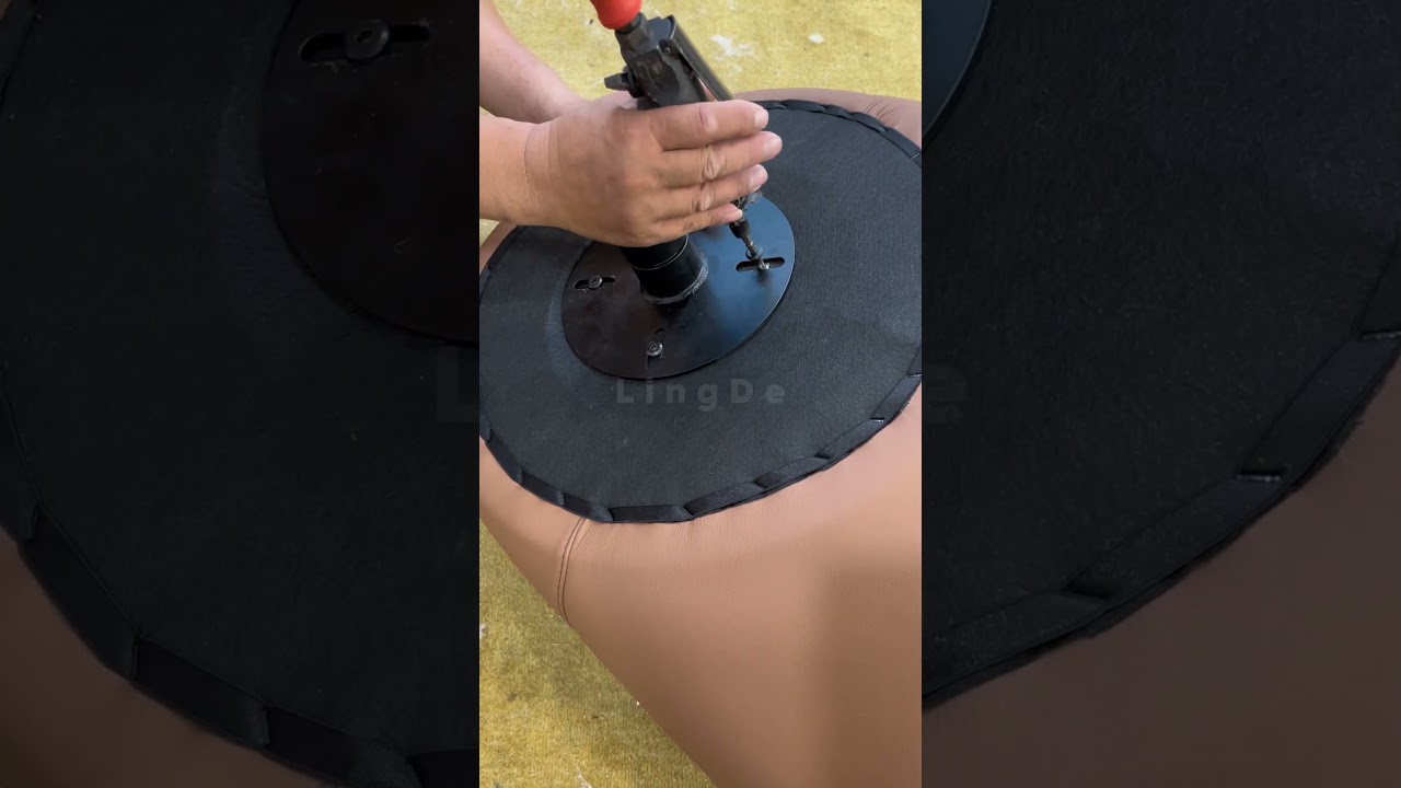 360° Swivel Flying Saucer Chair, adjustable as you like – awesome! 